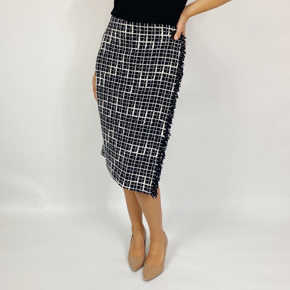 600 West Black and White Woven Skirt